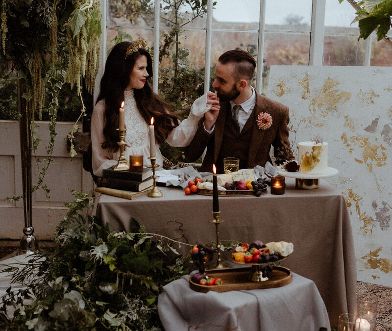 What is a sweetheart table, and why you should consider one for your wedding